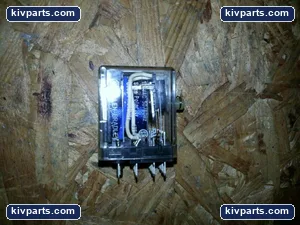 Allen-Bradley 700-HC14Z24 Miniature Relay – actual item, photo 3 of 4