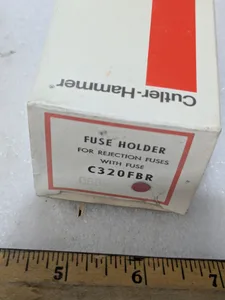 Cutler-Hammer C320FBR Eaton Fuse Holder