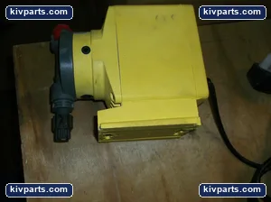 LMI Milton P121-358HI Chemical Metering Dosing Pump – actual item, photo 4 of 4
