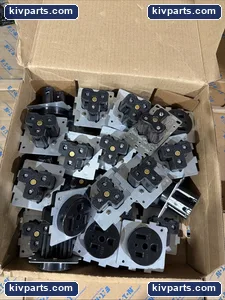Eaton 1254-BU 3 NEMA Flush Receptacle – actual item, photo 2 of 5