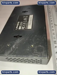 Linksys LGS108 8 Port Gigabit Switch – actual item, photo 5 of 7