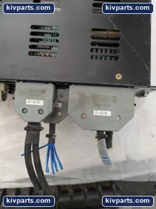 Yaskawa CACR-HRO1BAB12Y50 Yasakawa Electric – actual item, photo 3 of 4
