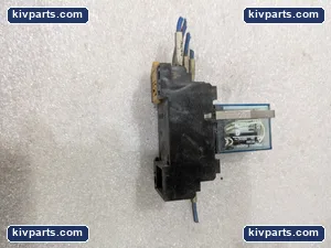 IDEC RJ2S Relay – actual item, photo 4 of 6