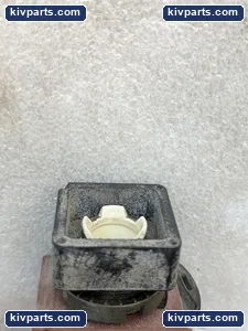 P9B01FN Red Pushbutton – actual item, photo 6 of 8