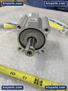 SMC CDQ2WL63-25DZ Double Rod Compact Cylinder – actual item, photo 6 of 12