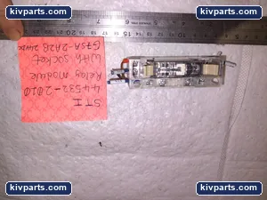 STI 44532-2010 Omron Relay Module with Socket – actual item, photo 4 of 5