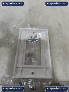 Eaton 2151W-BOX Receptacle – actual item, photo 6 of 8