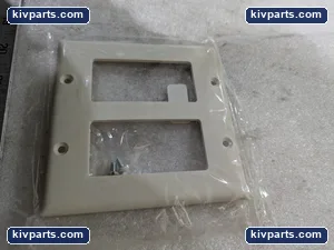 Eaton 2152LA-BOX Wallplate Switch Accessory Light – actual item, photo 4 of 7