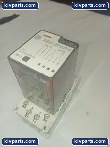 Allen-Bradley 700-HA32A24 Tube Base Relay – actual item, photo 2 of 5
