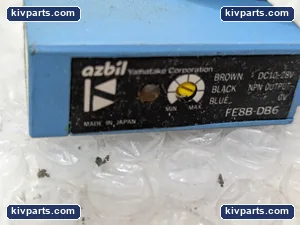 Mazak FE8B-DB6-908 Connector – actual item, photo 4 of 5