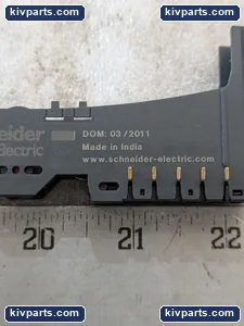 Schneider Electric PLC I/O Module – actual item, photo 6 of 10
