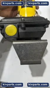 Westlock 1040NBY2A2M0200 Controls – actual item, photo 5 of 6