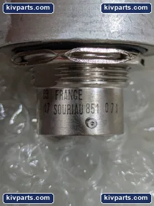 Souriau 851-07A12-10S50-44 Jam Nut Receptacle 10 Socket – actual item, photo 3 of 7