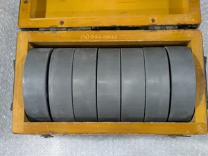 Dead Weight Tester Calibration Mass Disc Set Grey Steel in Wooden Storage Case
