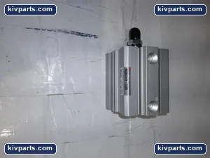 SMC NCDQ2A40-25DM Compact Air Cylinder – actual item, photo 2 of 3