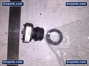 Allen-Bradley 800H-DRX Pushbutton – actual item, photo 2 of 6