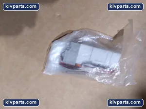 SMC SY3140-5GE Valve SY3000 Series 5 Port Base – actual item, photo 2 of 3