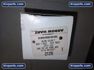 Arrow Hart 6212 Twist Lock Plug – actual item, photo 4 of 5