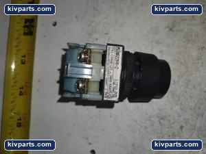 AR22PR-2 FE 41-10896 AH25 Command Switch – actual item, photo 2 of 4