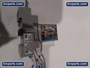 Allen-Bradley 700-HC24Z24 Ice Cube Relay – actual item, photo 3 of 6