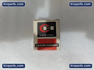 Cutler-Hammer E30KR2 Red Collar Bezel Pushbutton – actual item, photo 4 of 5