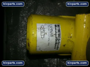 Parker LV4NA8 Bellows Pneumatic Lockout Valve – actual item, photo 2 of 3