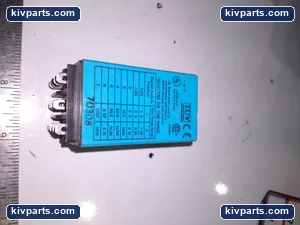 IDEC 70308 Relay – actual item, photo 3 of 7