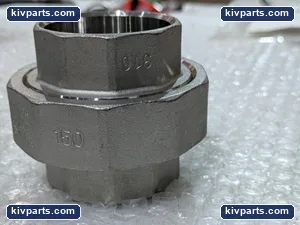 SP114 Threaded Fitting – actual item, photo 3 of 5