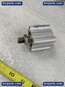 SMC CDQ2B32-15DM Air Cylinder – actual item, photo 3 of 5