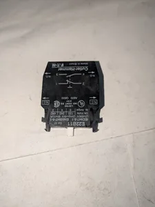 Cutler-Hammer E22B11 Pushbutton
