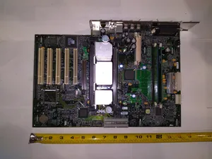 Dell US-028VCG-12415-0C8-00DX Industrial Computer