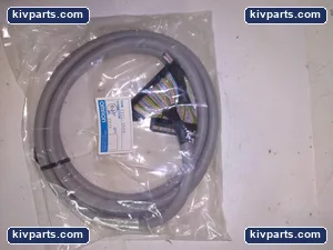 Omron XW2Z-200B Connector – actual item, photo 8 of 10