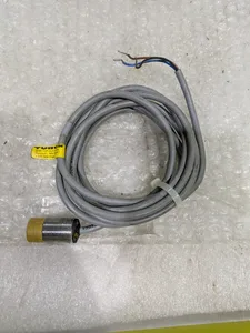 Turck LL54185 Proximity Sensor – actual item, photo 1 of 6
