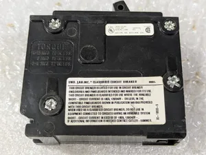 Cutler-Hammer CL140 Circuit Breaker