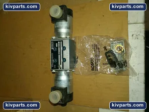 Bosch 0810020291 Hydraulic Directional Valve – actual item, photo 2 of 8
