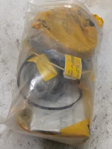 Caterpillar 906 Load Lift Cylinder