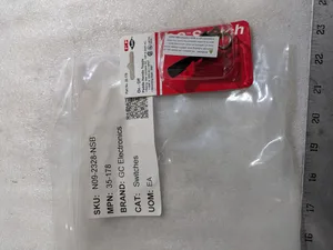 GC Electronics 35-178 Paddle Toggle Switch