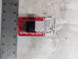 GC Electronics 35-2108 CIRCUIT BREAKER