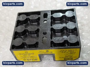 Bussmann BC6033B Fuse Holder Block – actual item, photo 4 of 5