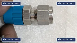 Swagelok 1/4T Fitting – actual item, photo 8 of 11