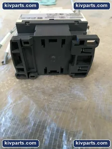 Schneider Electric CAD50G7 TeSys Control Relay – actual item, photo 7 of 10