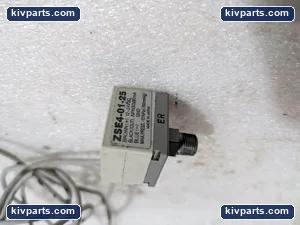 SMC ZSE4-01-25 Digital Vacuum Pressure Switch – actual item, photo 3 of 4