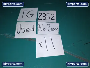 Dayton 2A582 Relay Socket Base – actual item, photo 3 of 3