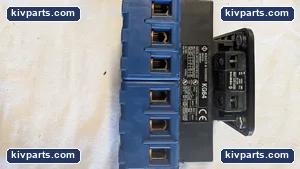 Kraus Naimer KG64B Panel Mount Disconnect Switch – actual item, photo 4 of 9