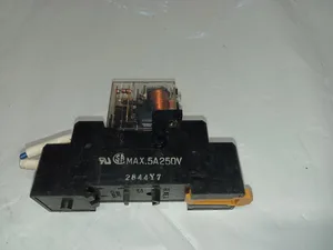 Omron G2R-2-SND Relay