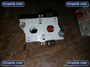 Cutler-Hammer C0605 C4104 D1 NC Contact Block – actual item, photo 3 of 3