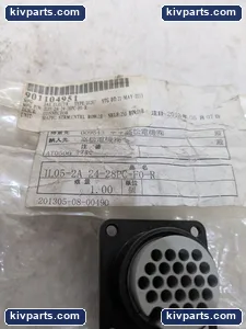 JL05-2A24-28PC-F0-R Circular Connector Receptacle – actual item, photo 3 of 7