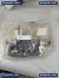 Numatics 082RQ115J064K00 Pneumatic Sandwich Regulator – actual item, photo 2 of 4