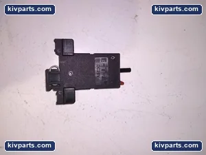 E-t-a 127-T12-H Thermal Circuit Breaker – actual item, photo 2 of 4