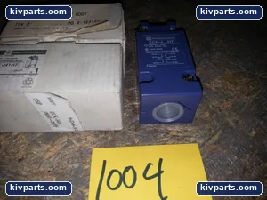 Telemecanique ZCKJ41H7 Limit Switch – actual item, photo 3 of 3